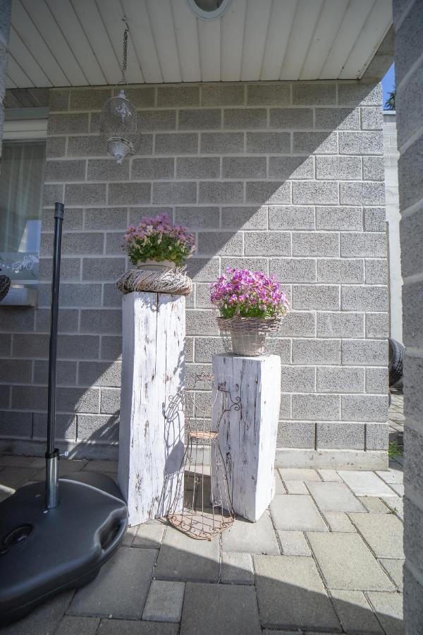 Studio Living... Langnau Exterior photo